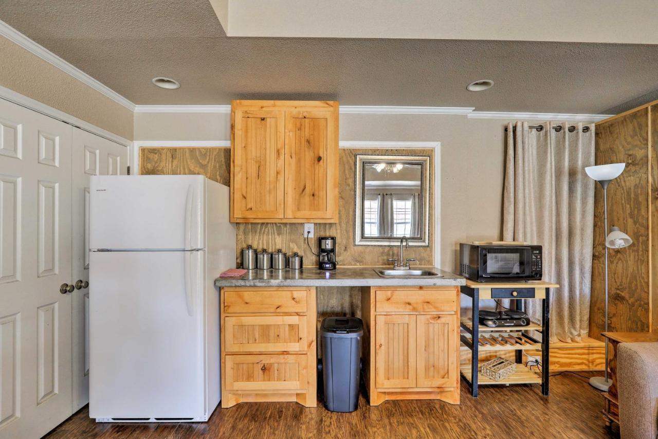 Granbury Studio - 10 Mins From Town And The Lake! Apartment Luaran gambar